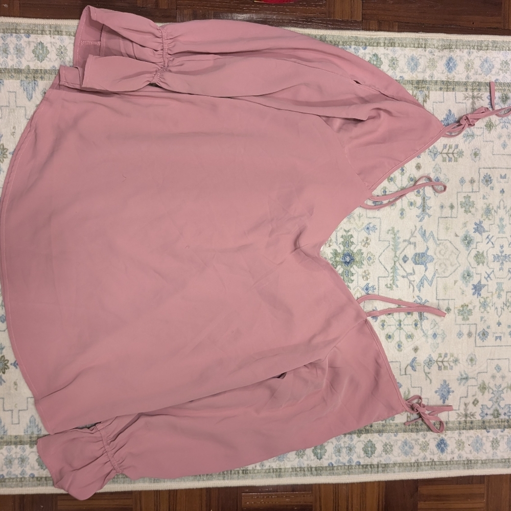 YOINS' Pink V-Neck Blouse with Tie Sleeves. Size XL